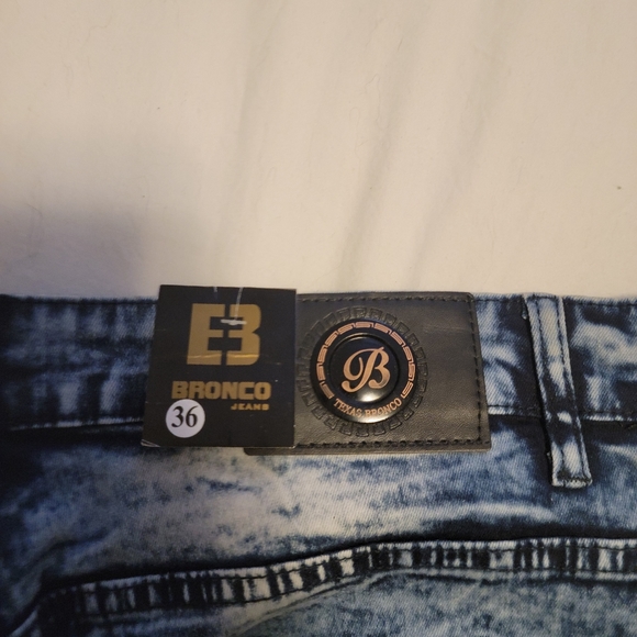 Texas Bronco Jeans - Picture 4 of 4